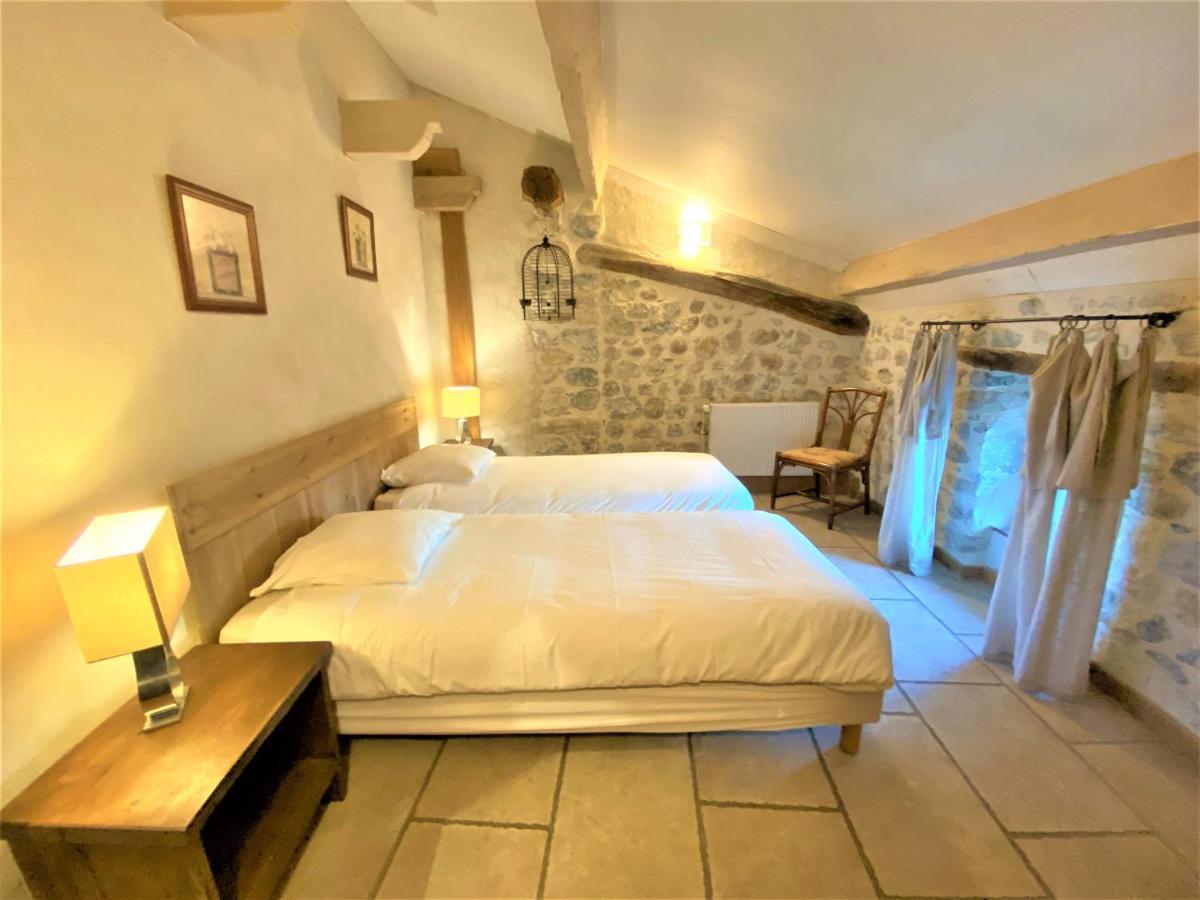 Gite De Groupe 9Ch Ou 3 Gites Independants De 3Ch - Patio Et Piscine Interieure Chauffee Toute L'Annee Vallon-Pont-d'Arc Bagian luar foto